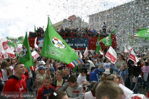 euro2012_bid.jpg